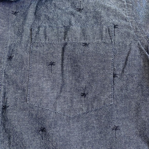 Amazon Essentials Chambray Denim Boys Button Up Shirt with Palm Trees - Picture 4 of 4